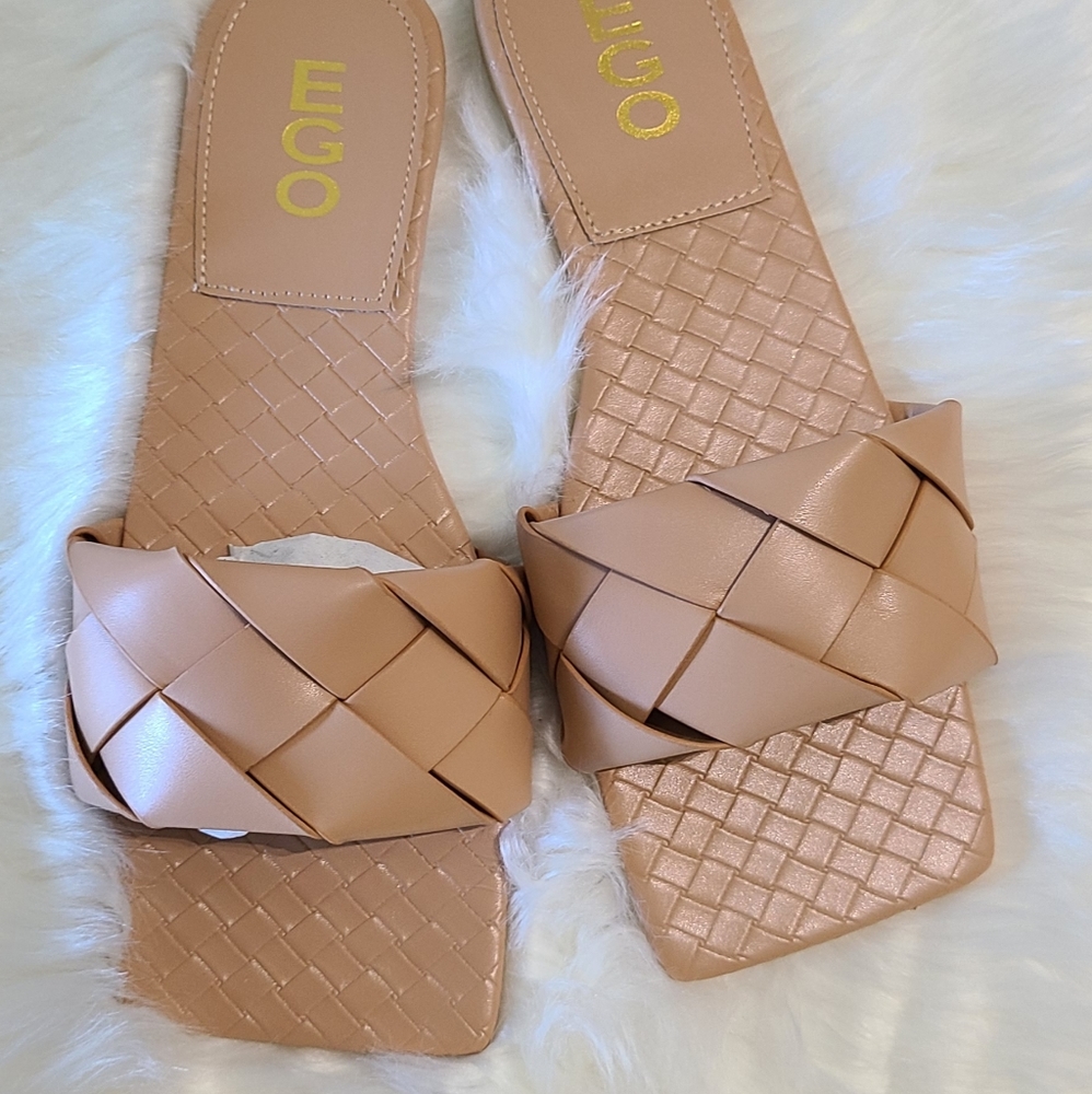 EGO SANDALS - BOTTEGA STYLE - TAN - SIZE 9